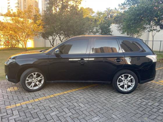 MITSUBISHI OUTLANDER 2.0 16V GASOLINA 4P AUTOMÁTICO